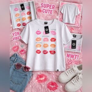 NWT Circle X Lipstick Graphic Tee Size Large Y2K Coquette Barbiecore Kiss Print